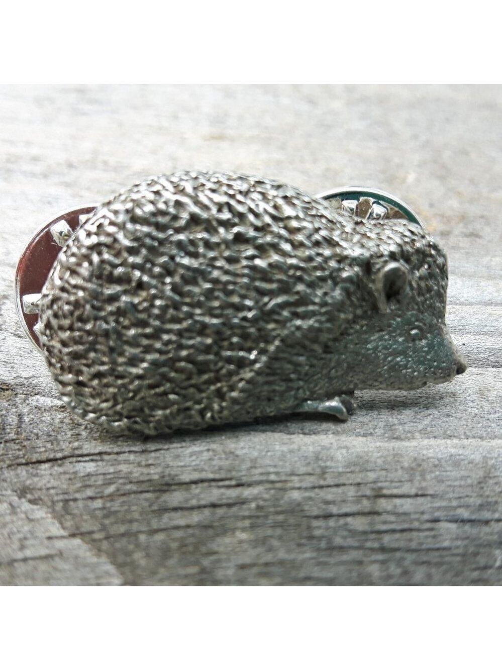 GG Harris Fine Pewter Hedgehog Pin back double
